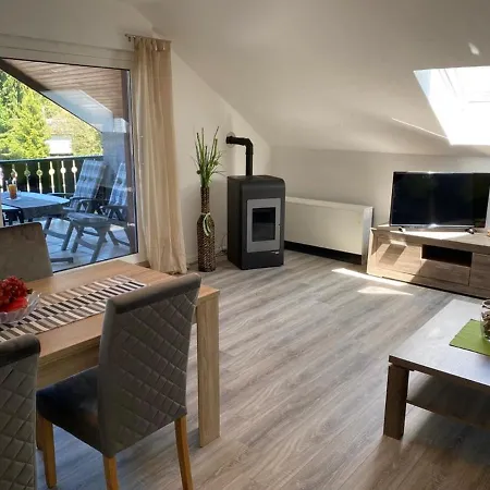 Frieda Mit überdachtem Balkon *